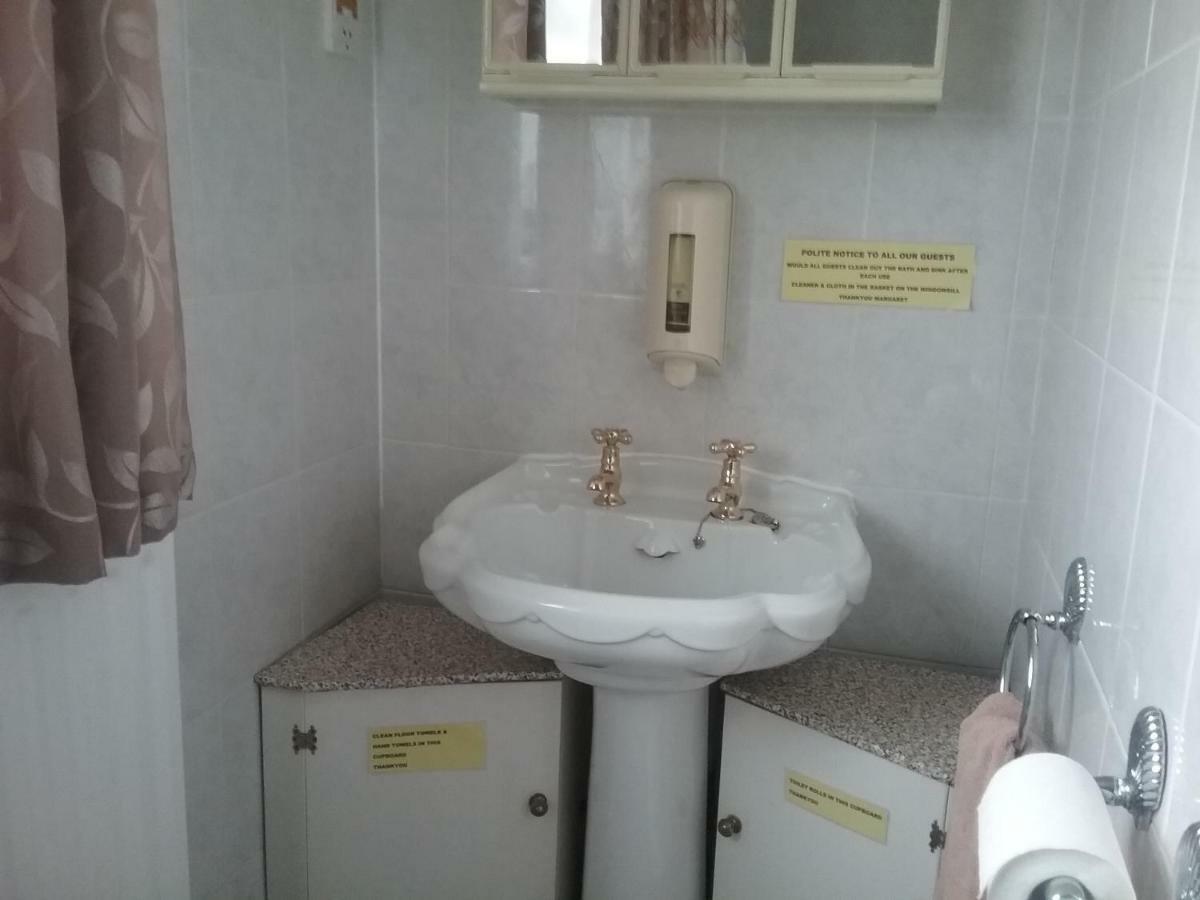Y-Not Guest House Бостън Екстериор снимка